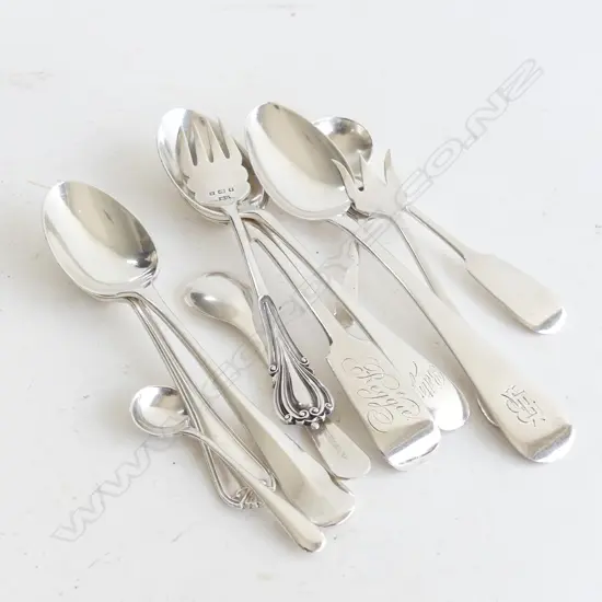 11 ASST. STG SPOONS & FORK 139 GRAMS