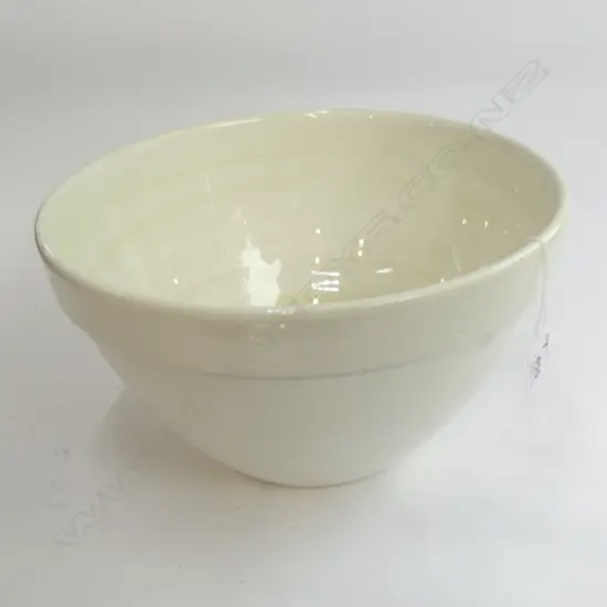 LARGE CROWN LYNN BEEHIVE MIXING BOWL DIA 275MM