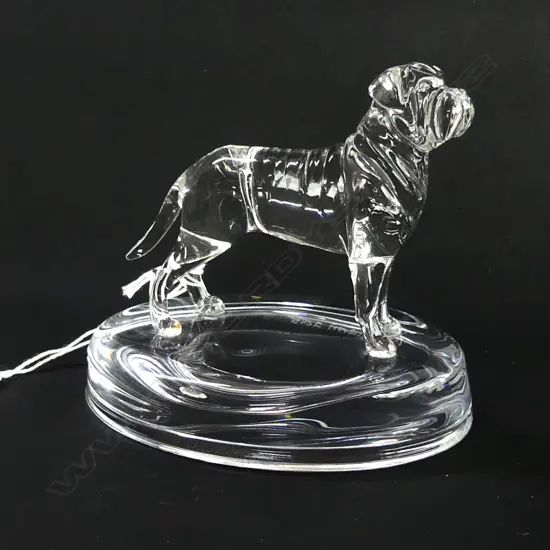 BULL MASTIFF GLASS STATUETTE - SIGNED & DATED 'NEIL HARRIS 2016'
