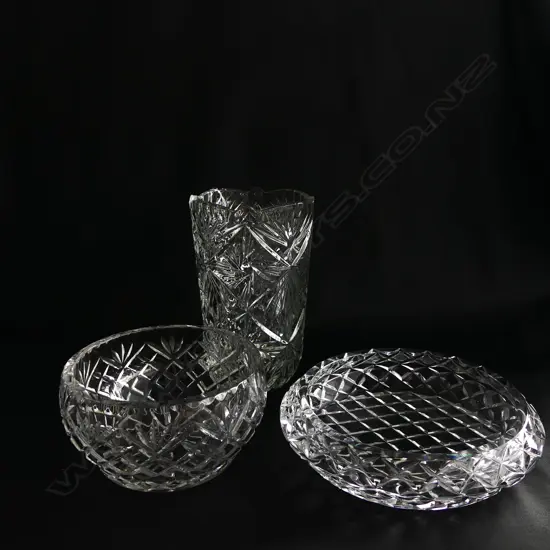 3 CRYSTAL VASES H.215mm