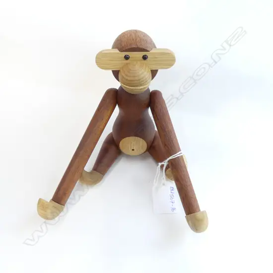 DANISH WOODEN MONKEY 