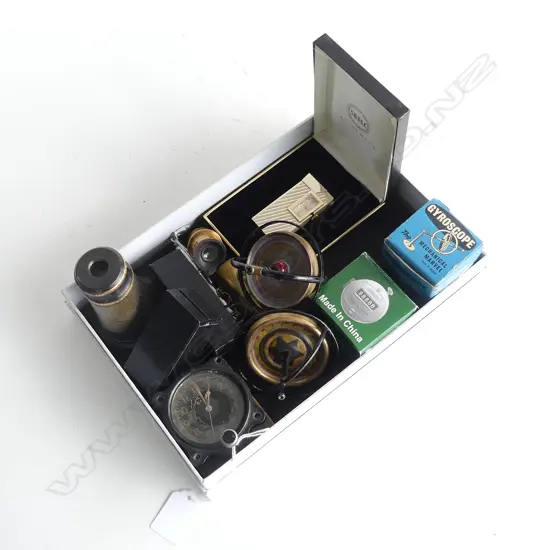 TRAY OF COLLECTABLES. 3 GYROSCOPES. TELESCOPE. POCKET MICROSCOPE. PLANE CLOCK.....
