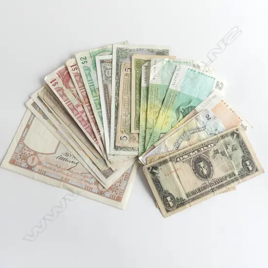 COLLECTION OLD WORLD BANKNOTES