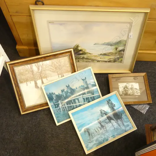 5 FRAMED ART WORKS INCL SIGNED WATER COLOUR & OIL & 2 3D HORSE PICTURES (LARGEST 320 X 420MM)