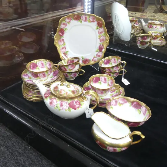 ROYAL ALBERT 23 PC OLD ENGLISH ROSES HEAVY GOLD GILD TEA SET INCL TEAPOT...
