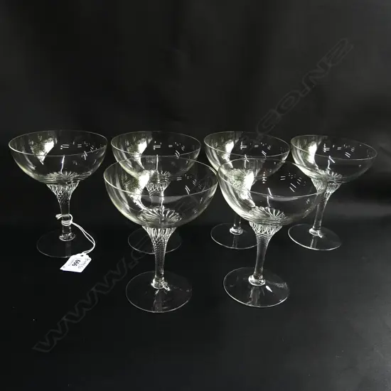 SET 6 CHAMPAGNE FLUTES WITH TWIST STEMS