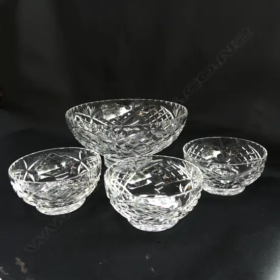 HEAVY CRYSTAL BOWL\ H.100mm, 3 MATCHING SMALLER BOWLS