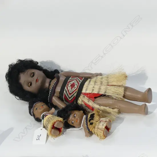 3 KIWIANA SOUVENIR DOLLS TALLEST 280mm