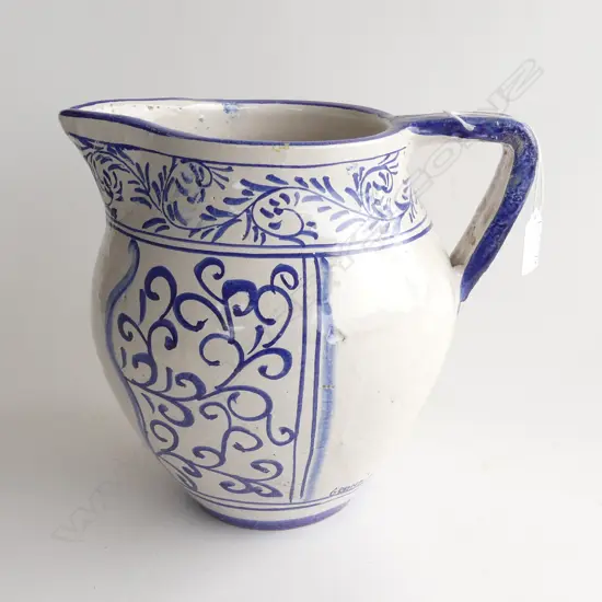 LGE ITALIAN HAND PAINTED BLUE & WHITE CERAMIC JUG H.245mm 'GRANDI MAIOLICHE DI DERUTA'