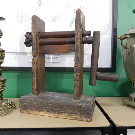 VINTAGE WOODEN MANGLE 390MMH