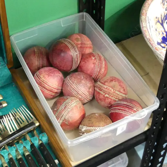 10 VINTAGE CRICKET BALLS 
