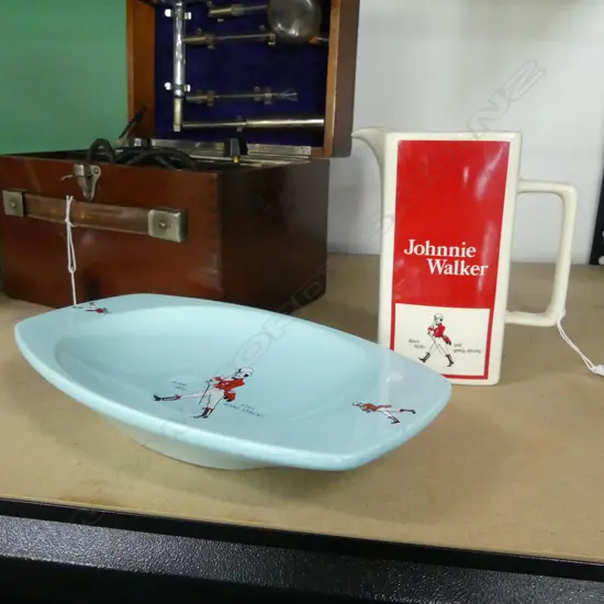 WADE JOHNNIE WALKER JUG (H 155MM) & DISH (L 255MM)