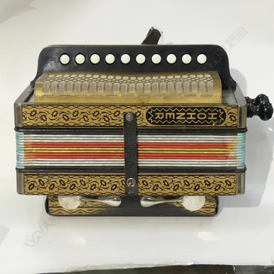 SM HORNER PIANO ACCORDIAN 