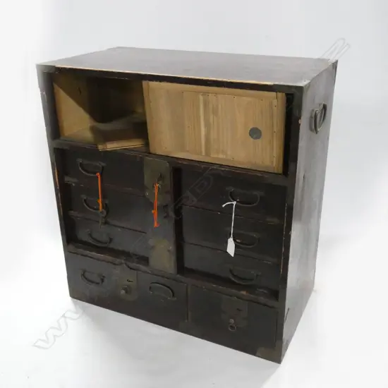 VINTAGE JAPANESE TANSU SMALL BEDSIDE CHEST - 560 X 295 X 590 MM...