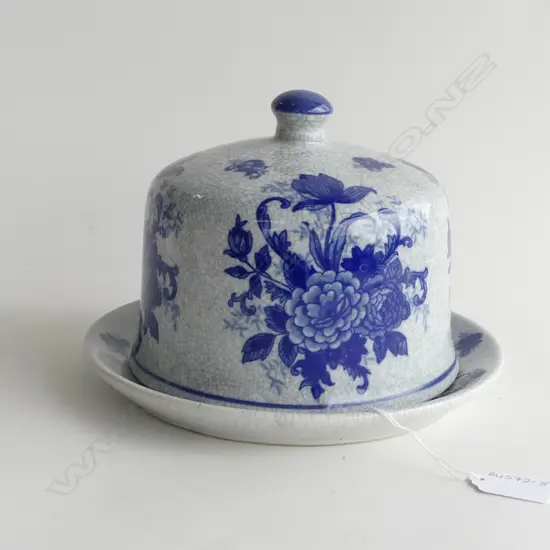 BLUE & WHITE CRACKLE GLAZE POTTERY CHEESE DISH & COVER DIA 230MM