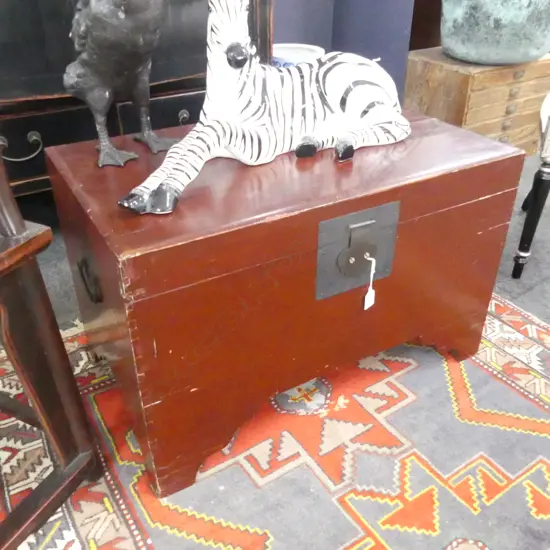RED LACQUER ORIENTAL CHEST W.760mm