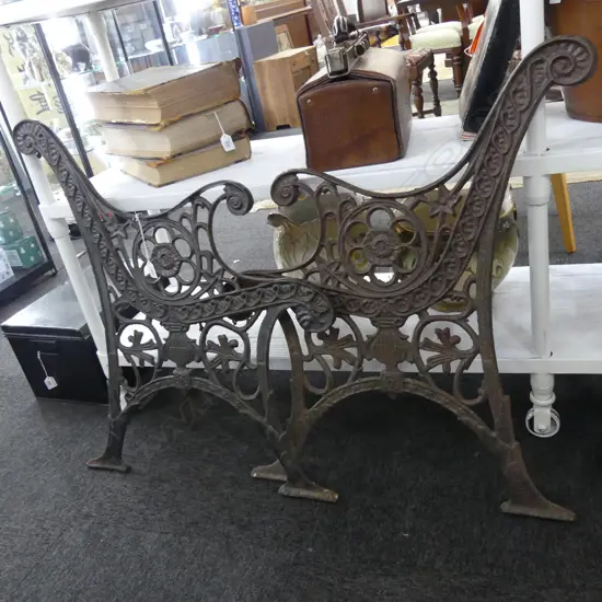 PR VICTORIAN CAST IRON BENCH ENDS H.750mm