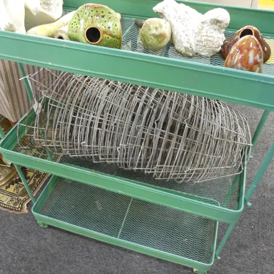 22 (APPROX) RUSTIC WIRE GARDEN BASKETS + HANGERS