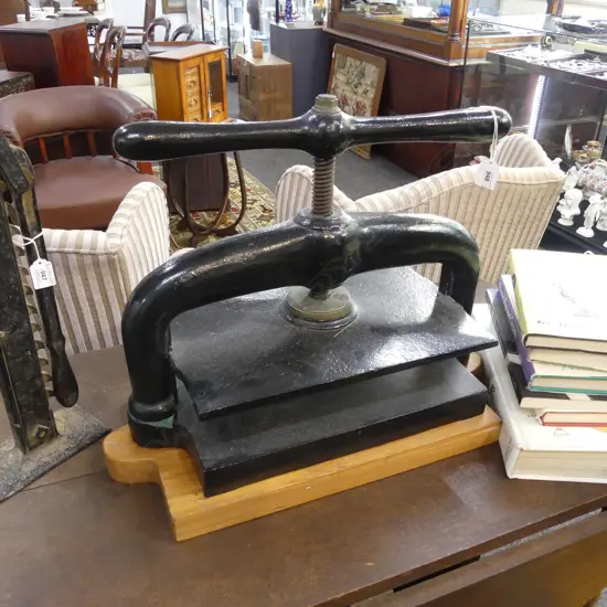 VINTAGE METAL BOOK PRESS