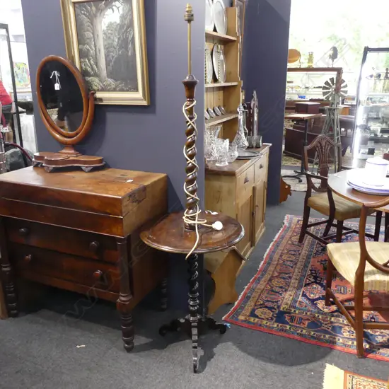 BARLEY TWIST STANDARD LAMP w. SHELF H.1800mm