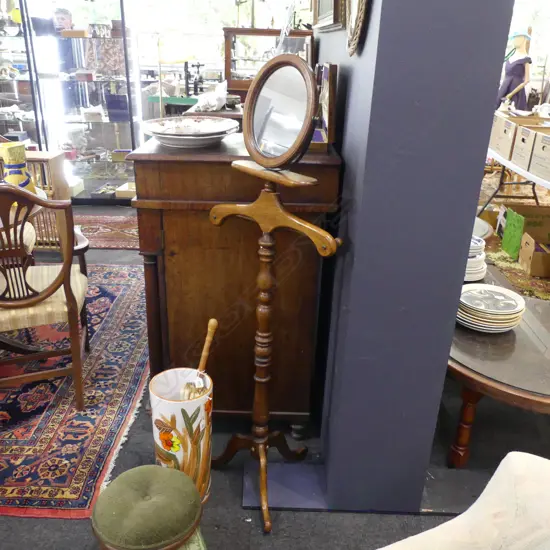 MAHOGANY VALET STAND WITH SWIVEL MIRROR H. 1440MM