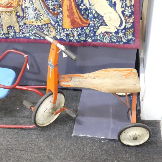 VINTAGE 3 WHEELER TRIKE WITH WOODEN SEAT