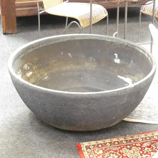 LARGE LIGHTWEIGHT CONCRETE GARDEN POND 950mm dia... 