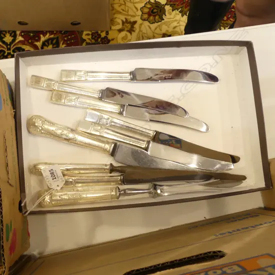 TRAY OF 6 EP HANDLE DINNER KNIVES & 3 PC CARVING SET