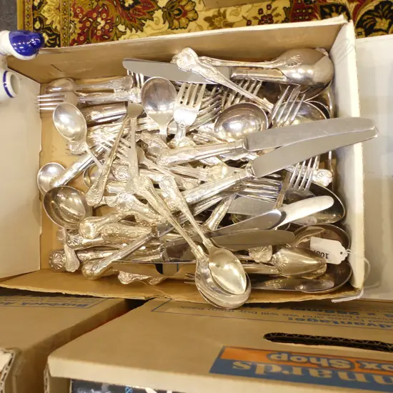 KINGS PATTERN DOUBLE STRUCK SILVER PLATE CUTLERY