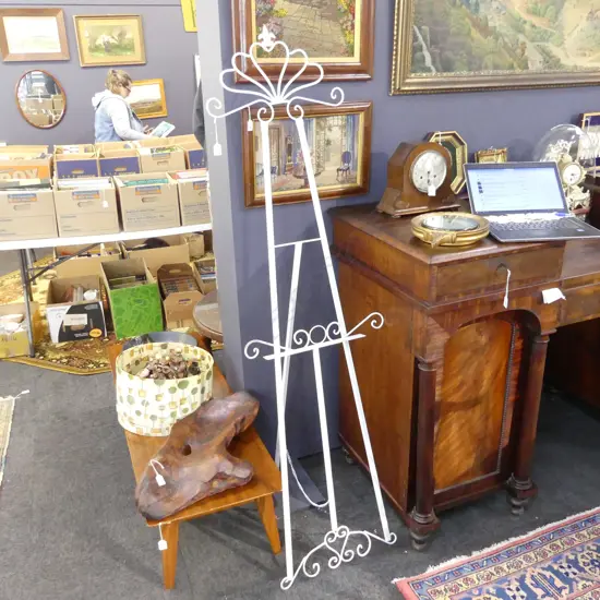 TALL WHITE WROUGHT IRON 'WEDDING / EVENT EASEL H. 1800MM