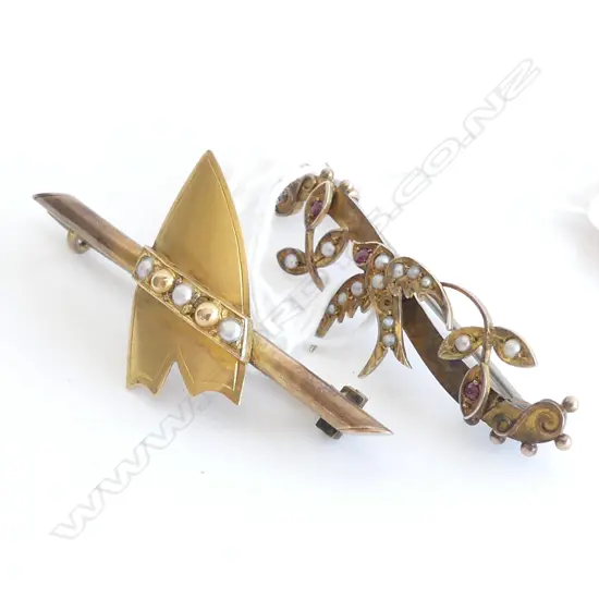 2 C1900 9CT GOLD BAR BROOCHES SHEILD & SWALLOWS. 1 pearl missing 6.45gms