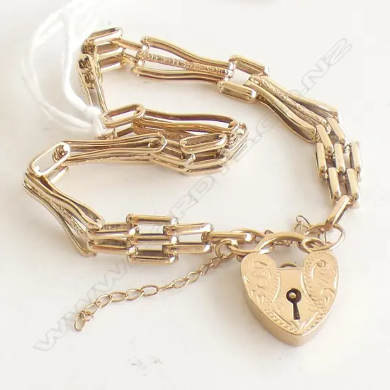 9ct gold gate bracelet safety chain need repair