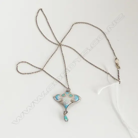 ART NOUVEAU SILVER & ENAMELPENDANT W DROP. SILVER CHAIN. B.1910