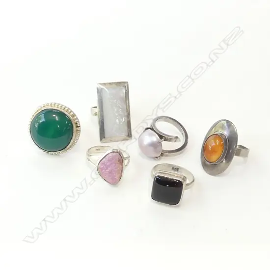6 STG SILVER & STONE DRESS RINGS 45GMS