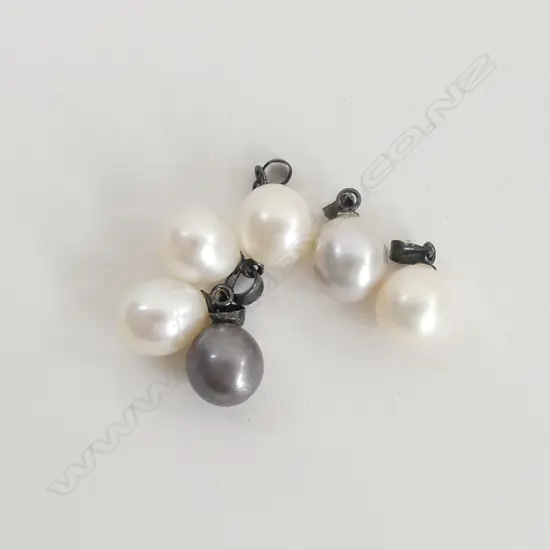 6 ASST FRESH WATER PEARL PENDANTS
