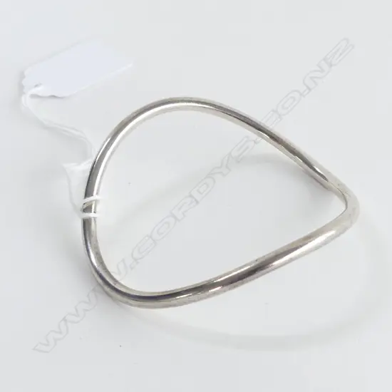 SILVER PLAIN WAVY BANGLE stamped JB ?