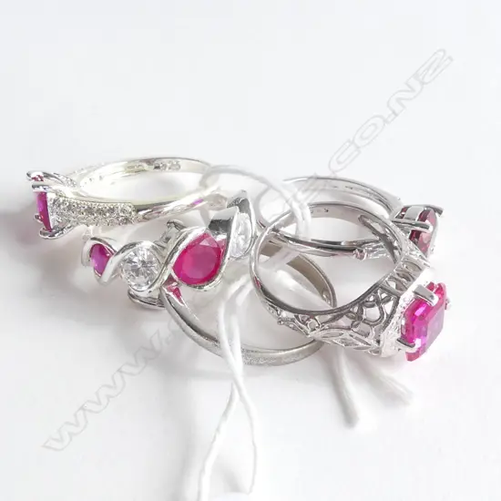 5 RED STONE RINGS