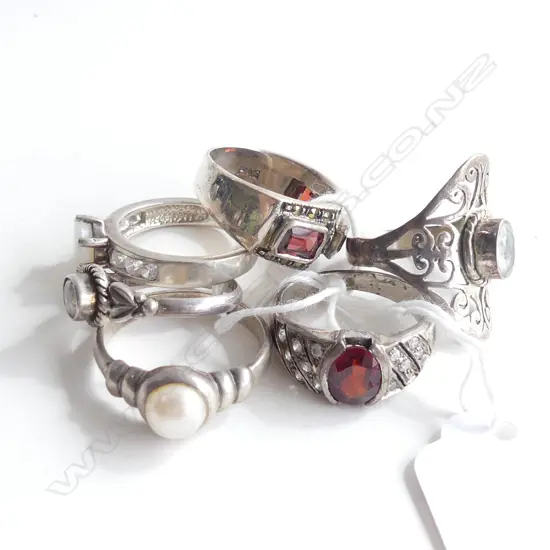 6 STG RINGS 22.5 GRAMS