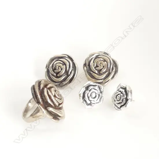 925 SILVER LG FLOWER RING & 2 PR MATCHING STUD EARRINGS - 1 SM & LG PR 36.8GMS