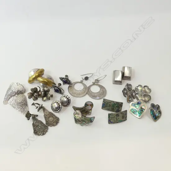 12 PRS STG EARRINGS 93 GRAMS