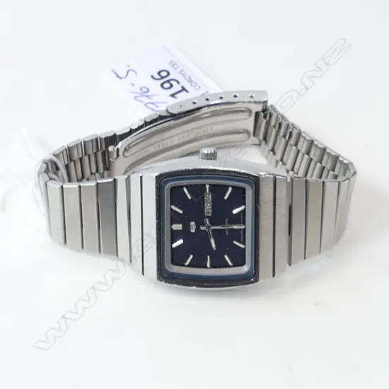 1970'S SEIKO GENT'S AUTOMATIC STAINLESS WRISTWATCH RUNNING BLUE DIAL