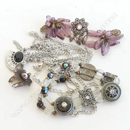 ART DECO STYLE NECKLACE, BRACELET & 2 PR PURPLE STONE EARRINGS (1 A/F)