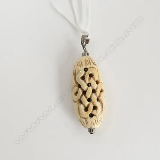 PIERCED BONE & CARVED BONE CELTIC KNOT PENDANT