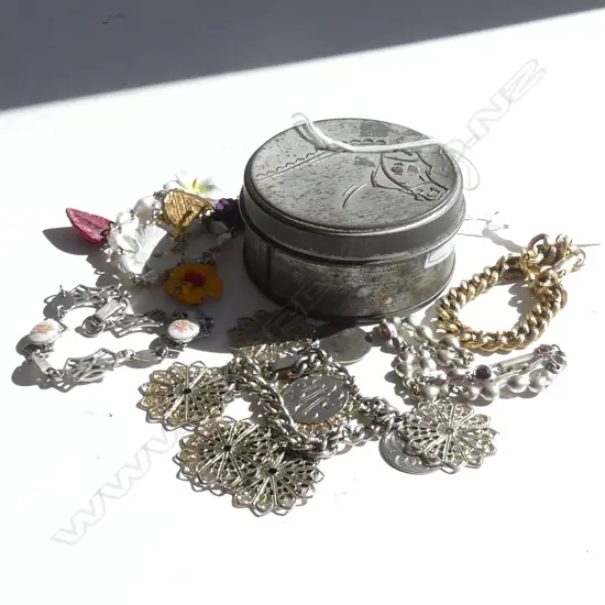 SM HORSE TIN COSTUME JEWELLERY BRACELETS