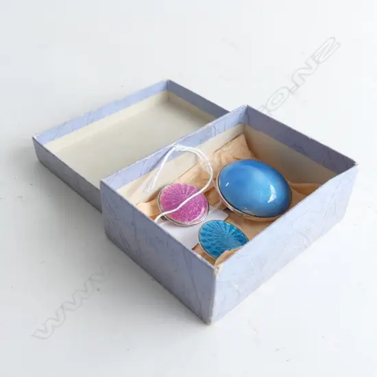 3 STERLING SILVER & ENAMEL TARGET BROOCHES