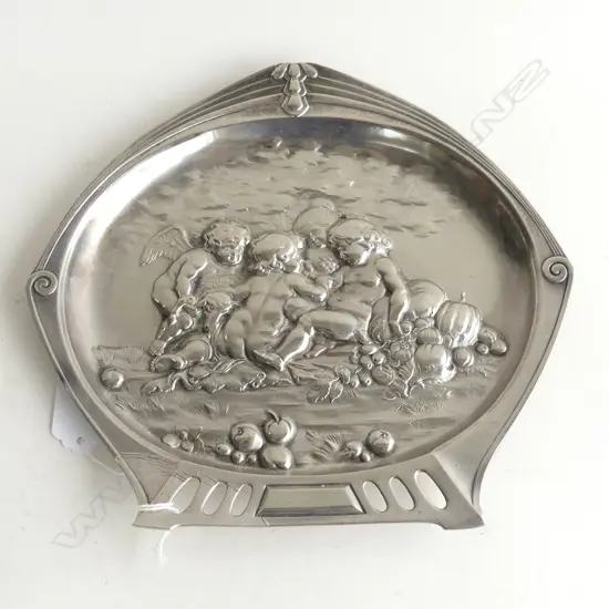 WMF SILVER PLATE CHERUB TRAY W.240mm