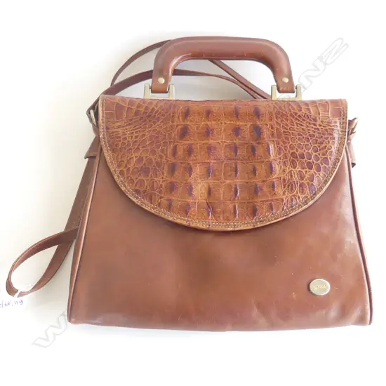 1 LEATHER OROTON HAND BAG WITH CROCODILE DETAIL