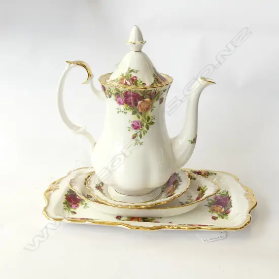 ROYAL ALBERT 'OLD COUNTRY ROSES' COFFEE POT, SANDWICH PLATE + 2 SM SERVING DISHES