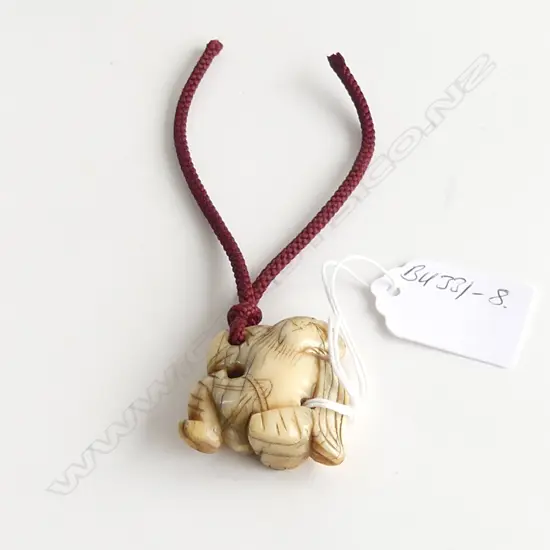 OLD CHINESE MARINE IVORY NETSUKE  **RTV**