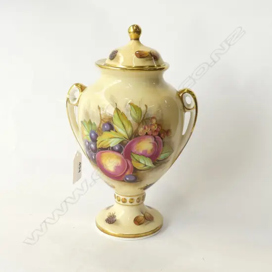 AYNSLEY ORCHARD GOLD LIDDED URN, SIGNED D. JONES,  H. 230MM